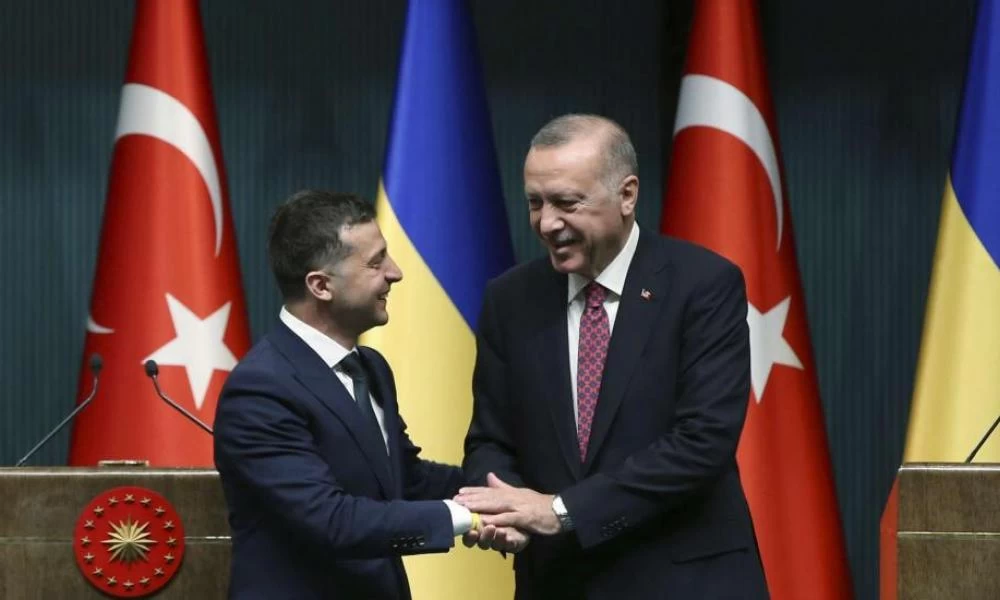 Ο Ζελένσκι πάει Άγκυρα για προμήθεια όπλων: Μισθοφόροι φεύγουν από Ναγκόρνο για Ουκρανία!